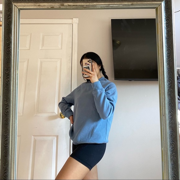 Raglan Sweatshirt - Picture 2 of 7